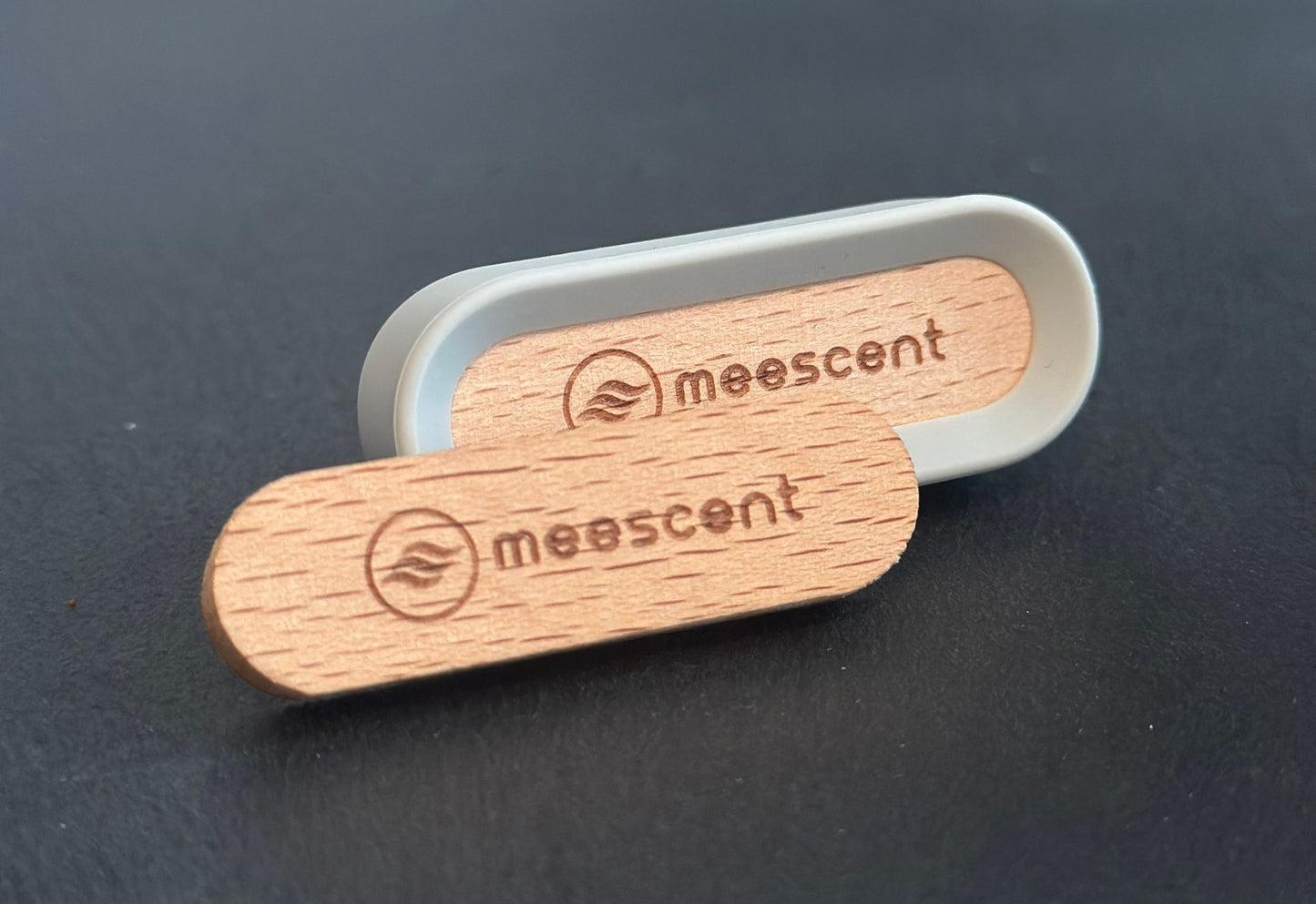 meescent - grey